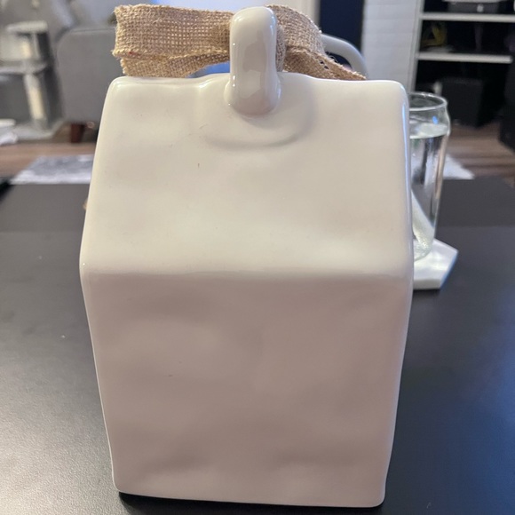 Rae Dunn Bird house “Welcome” BNWT magenta artisan collection - Picture 5 of 6